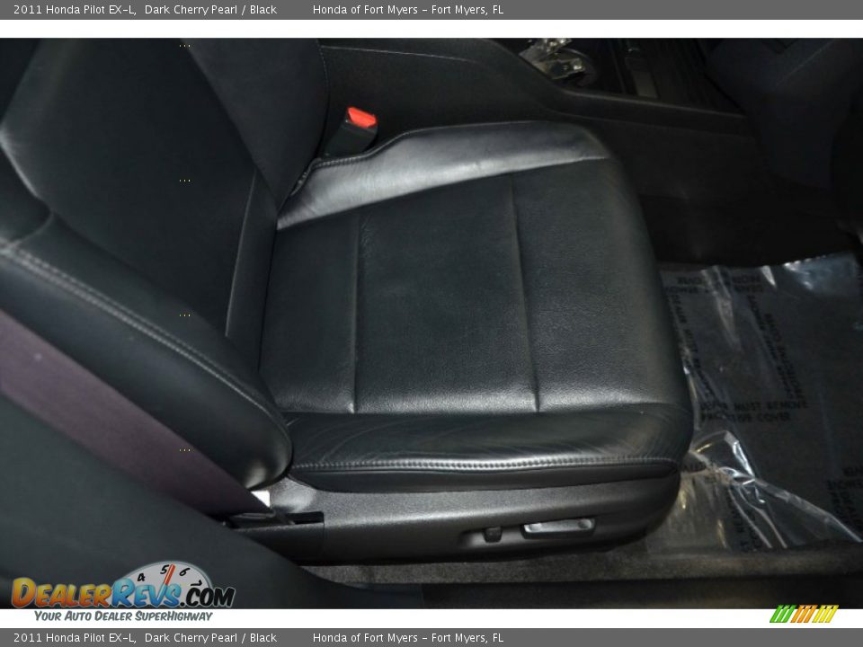 2011 Honda Pilot EX-L Dark Cherry Pearl / Black Photo #30