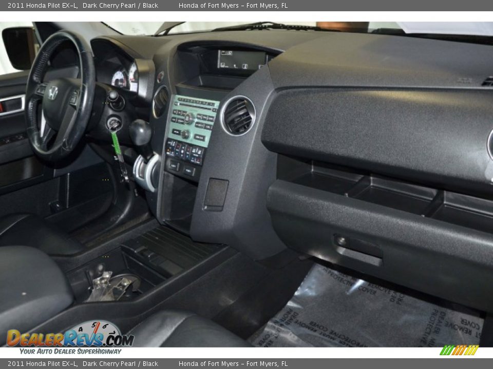 2011 Honda Pilot EX-L Dark Cherry Pearl / Black Photo #31