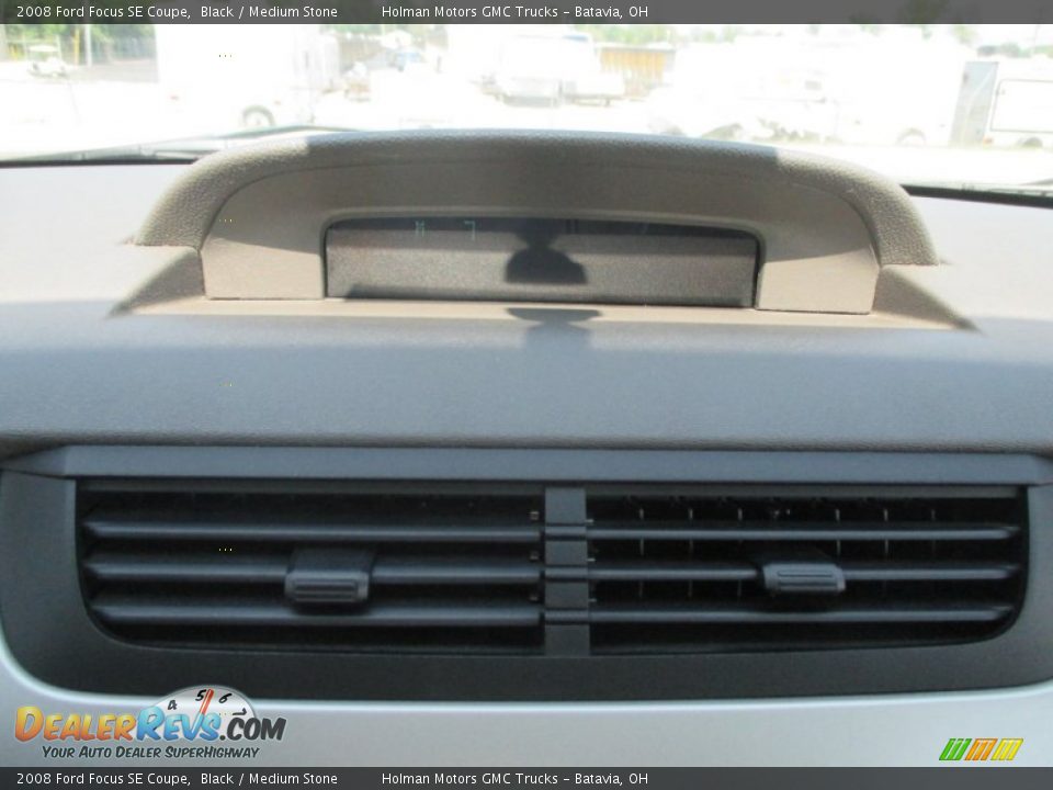 2008 Ford Focus SE Coupe Black / Medium Stone Photo #6