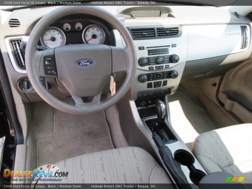 2008 Ford Focus SE Coupe Black / Medium Stone Photo #18