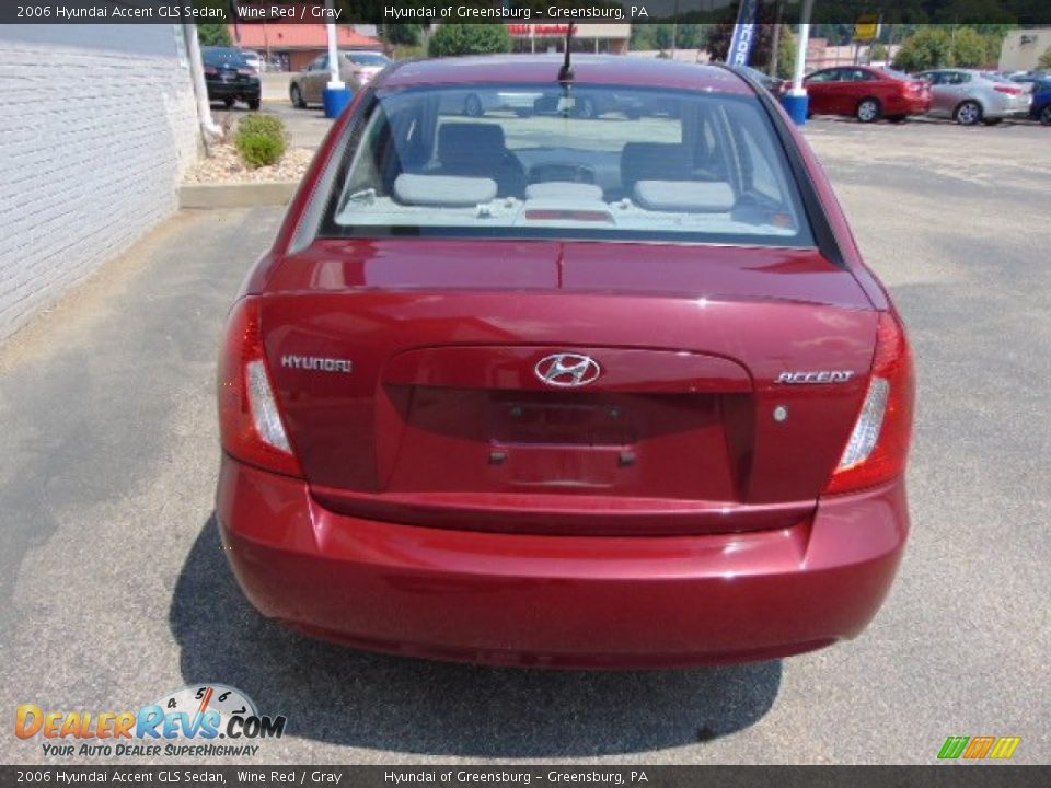 2006 Hyundai Accent GLS Sedan Wine Red / Gray Photo #8