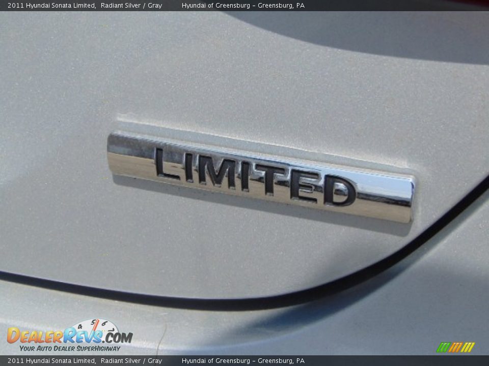 2011 Hyundai Sonata Limited Radiant Silver / Gray Photo #10