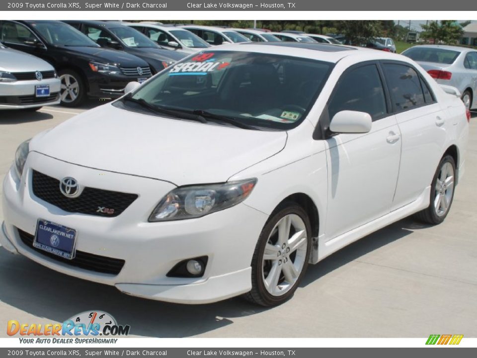 2009 Toyota Corolla XRS Super White / Dark Charcoal Photo #3