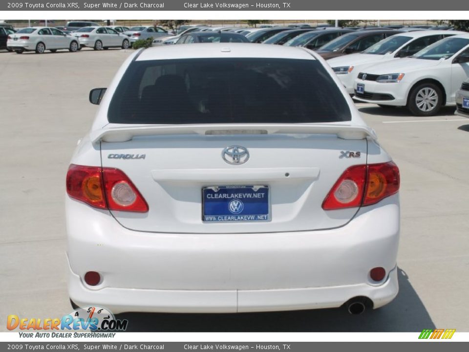 2009 Toyota Corolla XRS Super White / Dark Charcoal Photo #8