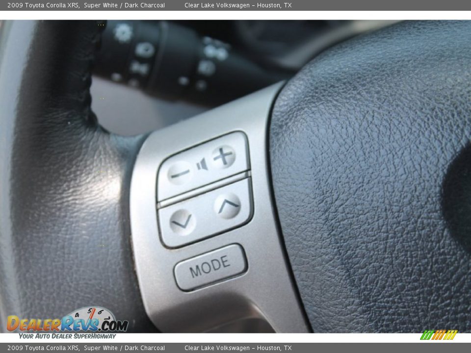2009 Toyota Corolla XRS Super White / Dark Charcoal Photo #23