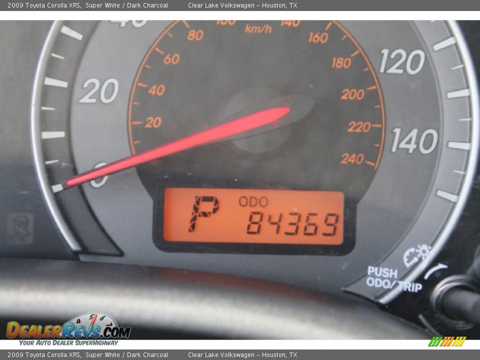 2009 Toyota Corolla XRS Super White / Dark Charcoal Photo #26