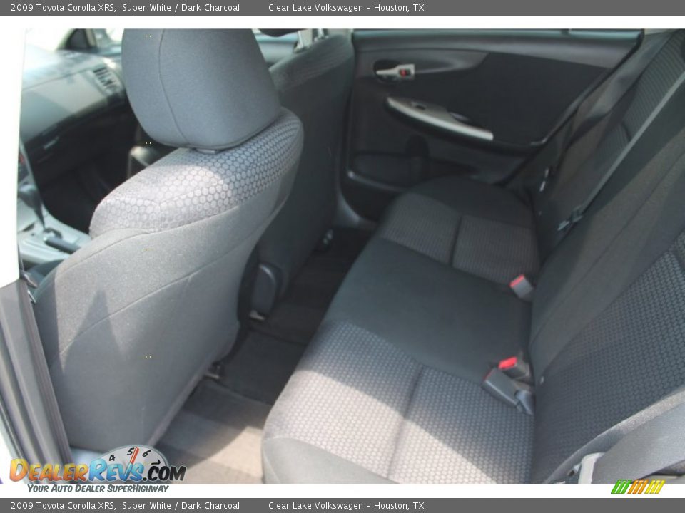 2009 Toyota Corolla XRS Super White / Dark Charcoal Photo #28