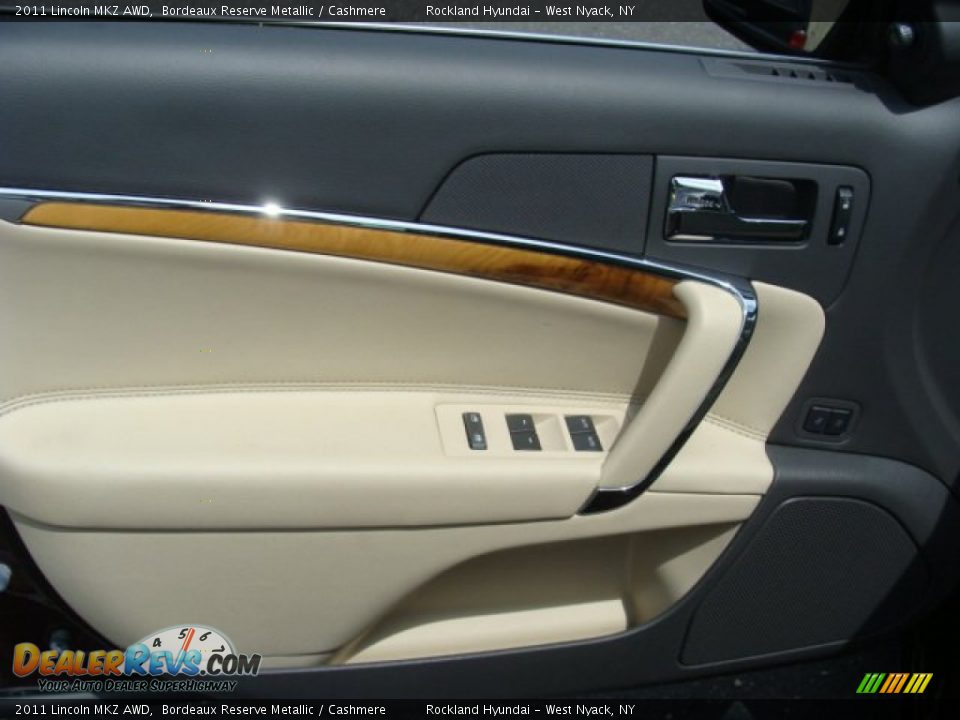 2011 Lincoln MKZ AWD Bordeaux Reserve Metallic / Cashmere Photo #7