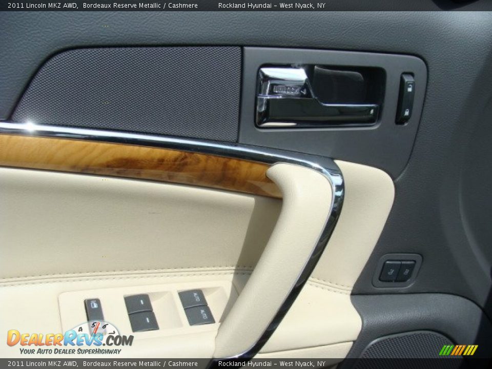 2011 Lincoln MKZ AWD Bordeaux Reserve Metallic / Cashmere Photo #8
