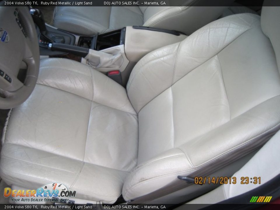 2004 Volvo S80 T6 Ruby Red Metallic / Light Sand Photo #18