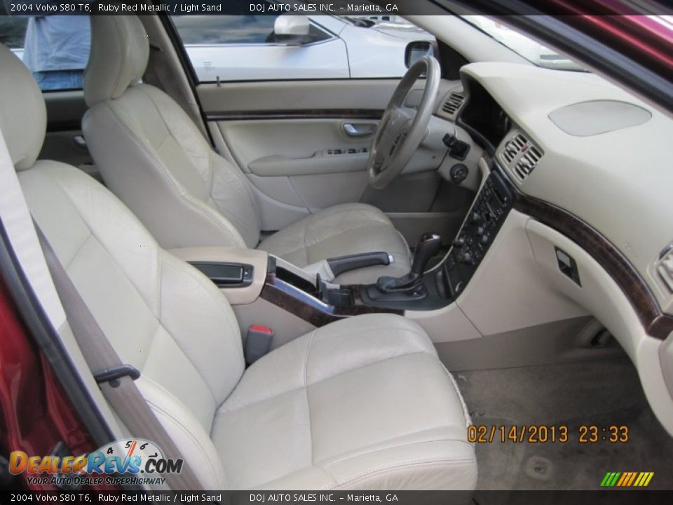 2004 Volvo S80 T6 Ruby Red Metallic / Light Sand Photo #20