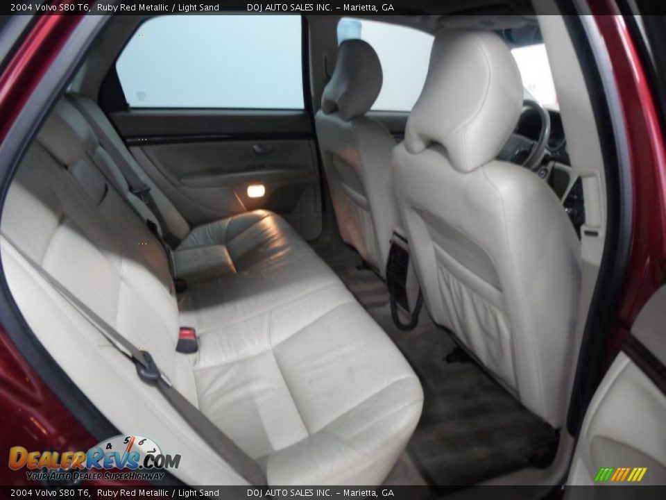 2004 Volvo S80 T6 Ruby Red Metallic / Light Sand Photo #21