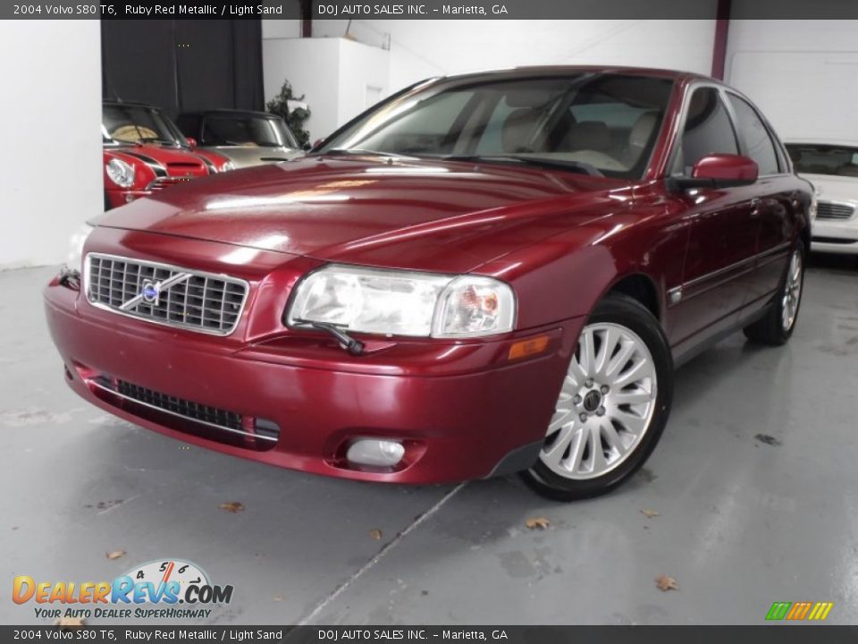 2004 Volvo S80 T6 Ruby Red Metallic / Light Sand Photo #30