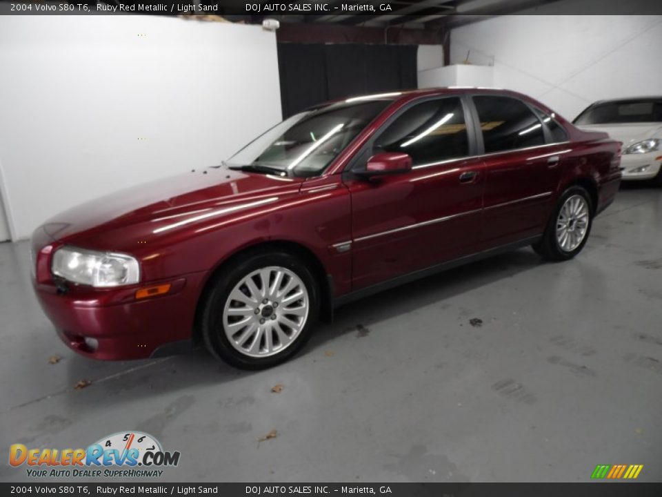 2004 Volvo S80 T6 Ruby Red Metallic / Light Sand Photo #32