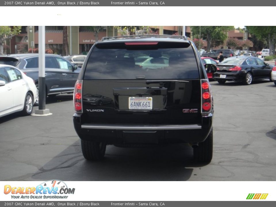 2007 GMC Yukon Denali AWD Onyx Black / Ebony Black Photo #5