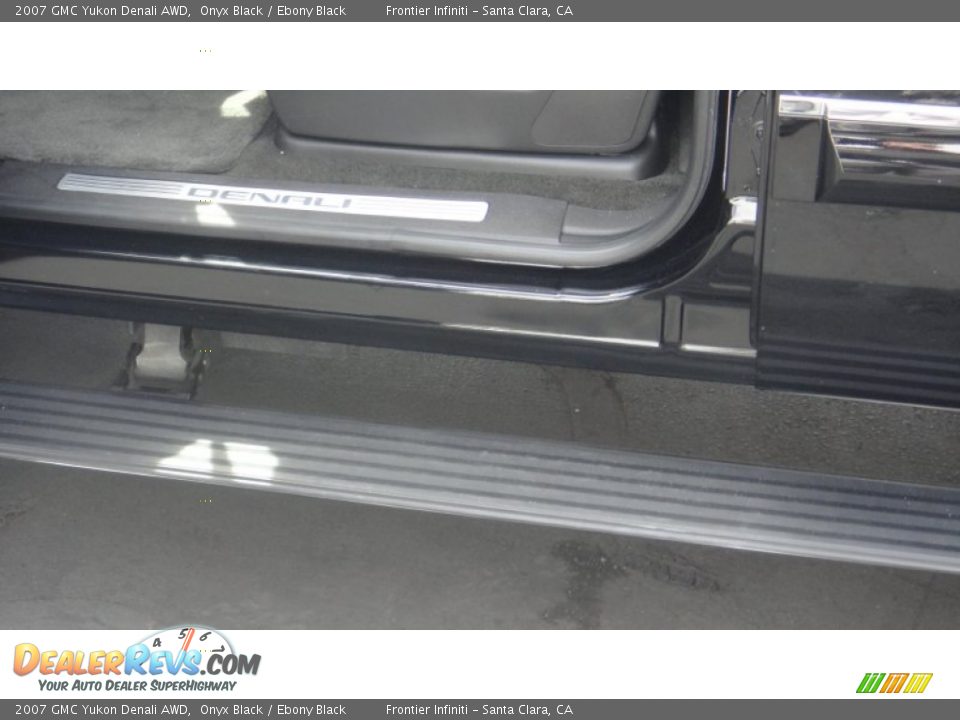 2007 GMC Yukon Denali AWD Onyx Black / Ebony Black Photo #8