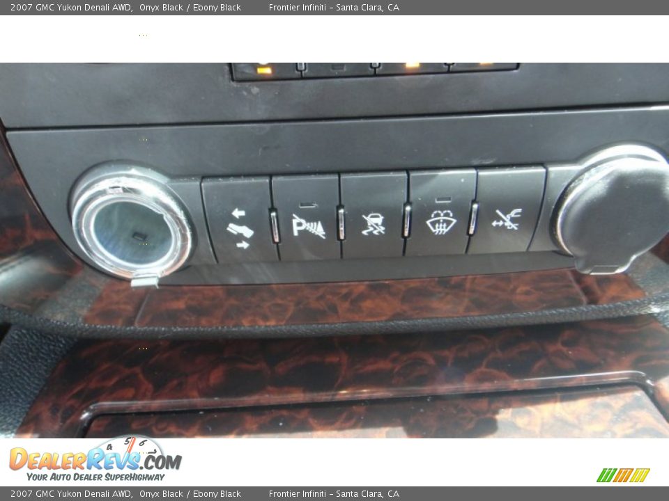 2007 GMC Yukon Denali AWD Onyx Black / Ebony Black Photo #22