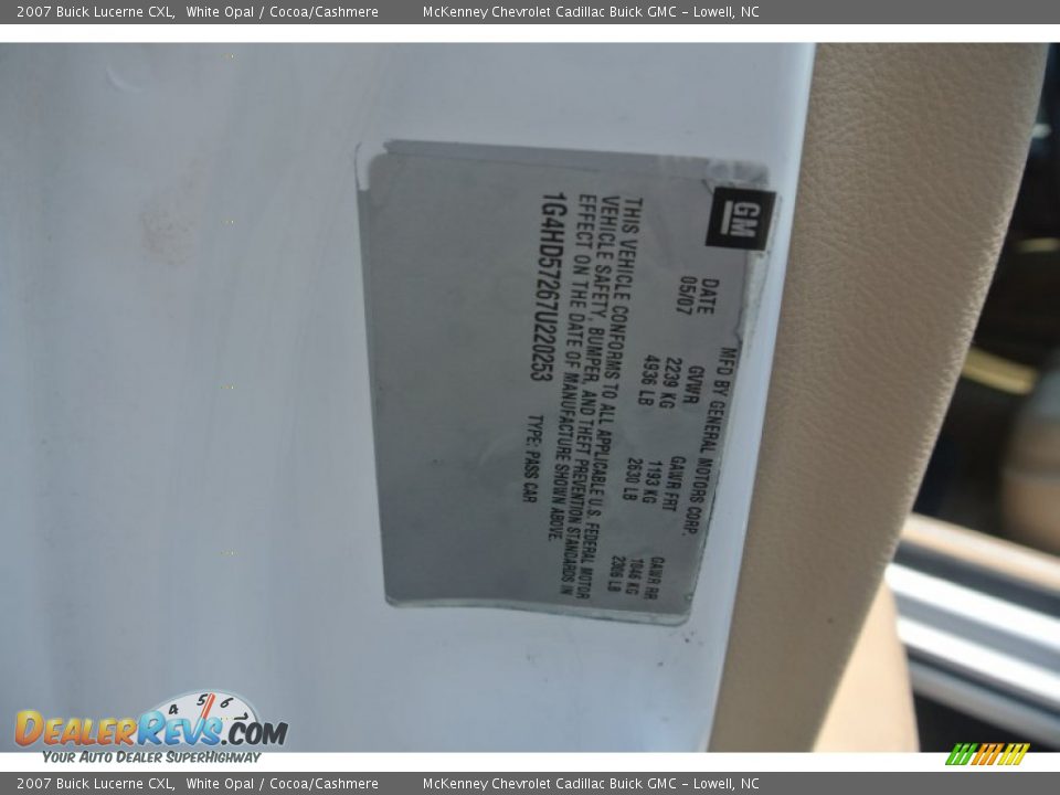 2007 Buick Lucerne CXL White Opal / Cocoa/Cashmere Photo #7