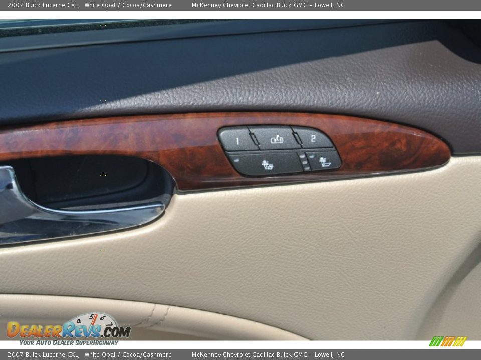 2007 Buick Lucerne CXL White Opal / Cocoa/Cashmere Photo #11