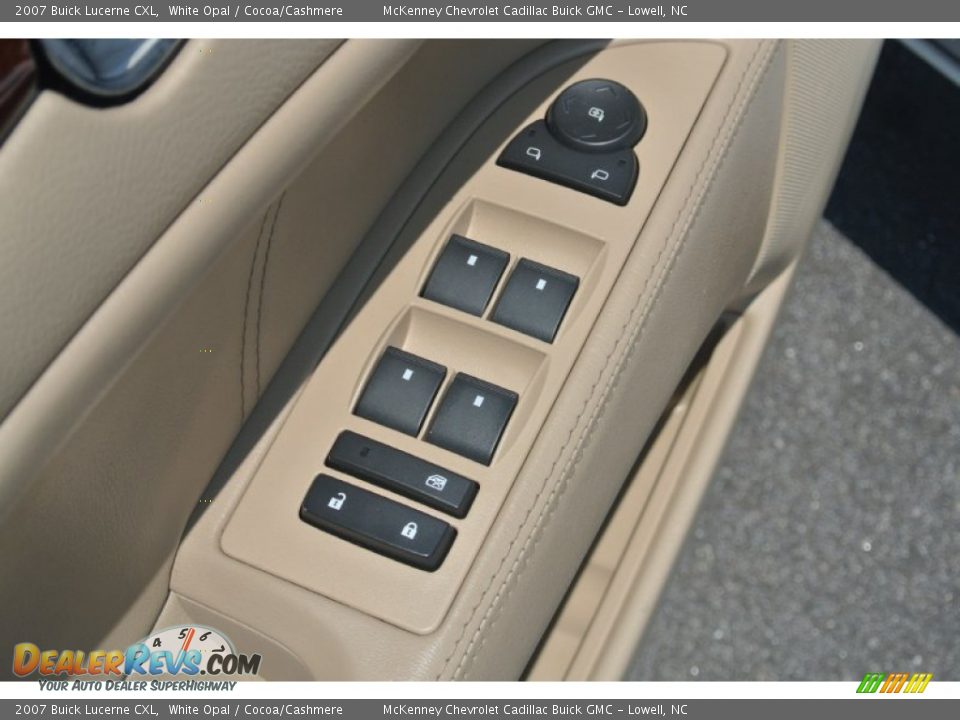 2007 Buick Lucerne CXL White Opal / Cocoa/Cashmere Photo #12