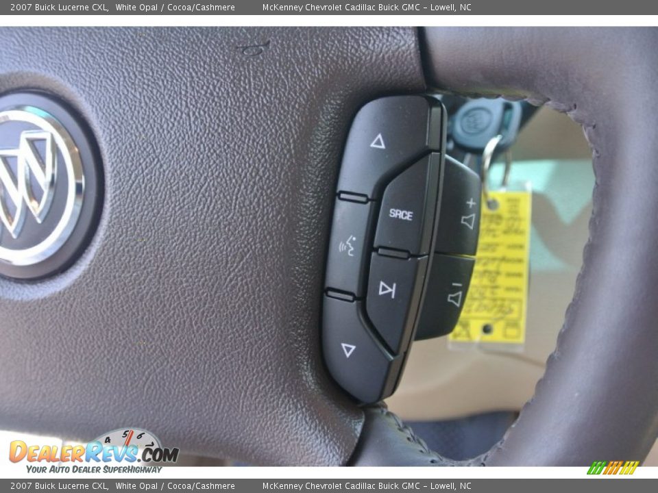 2007 Buick Lucerne CXL White Opal / Cocoa/Cashmere Photo #14