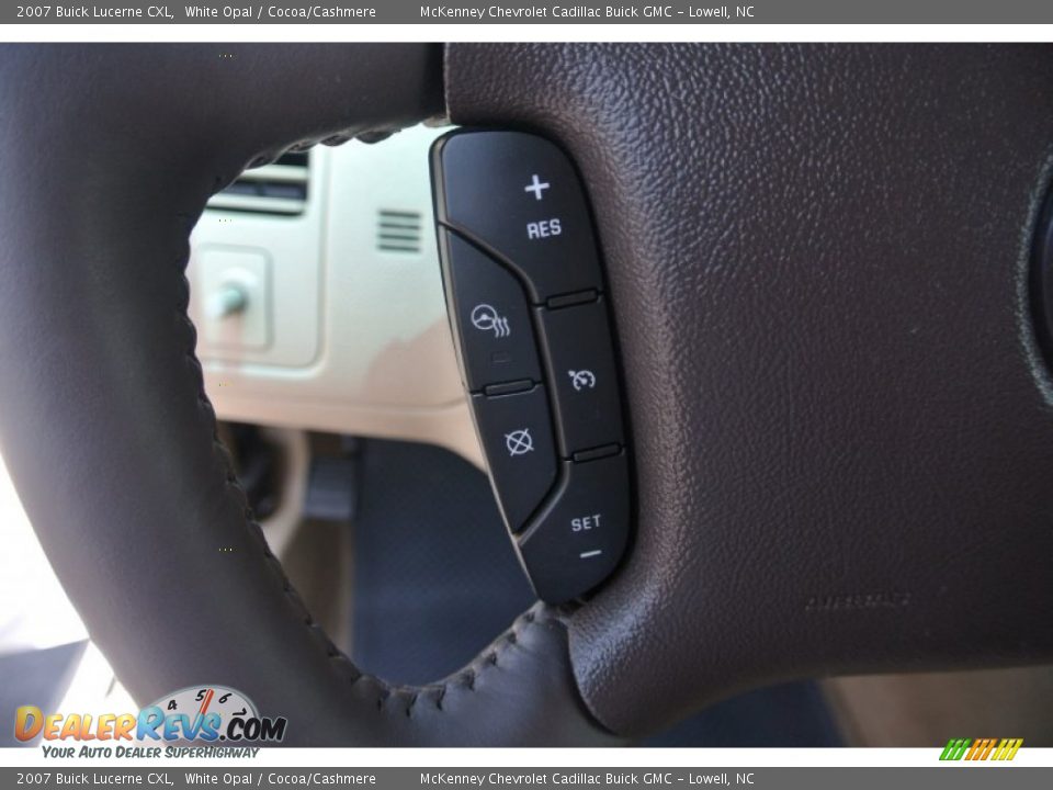 2007 Buick Lucerne CXL White Opal / Cocoa/Cashmere Photo #15