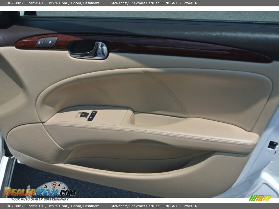 2007 Buick Lucerne CXL White Opal / Cocoa/Cashmere Photo #22