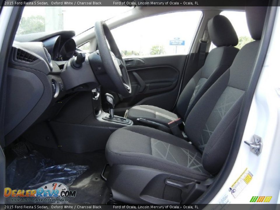 2015 Ford Fiesta S Sedan Oxford White / Charcoal Black Photo #6