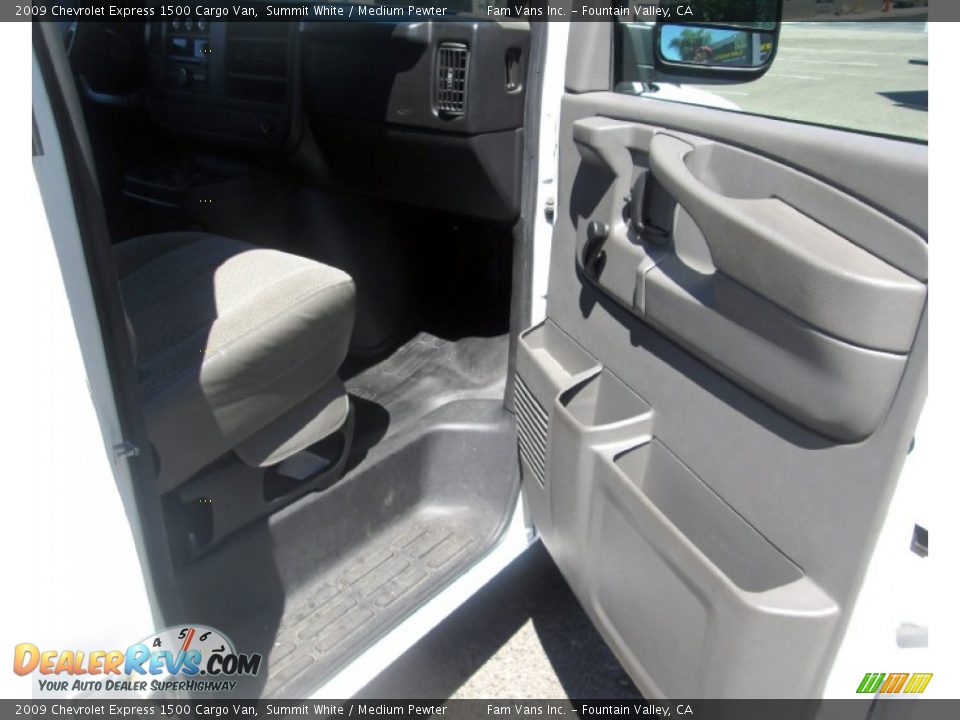 2009 Chevrolet Express 1500 Cargo Van Summit White / Medium Pewter Photo #10