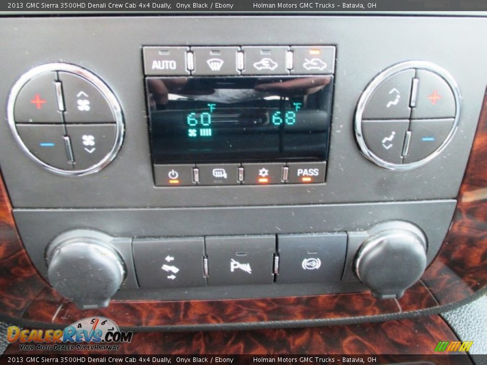 2013 GMC Sierra 3500HD Denali Crew Cab 4x4 Dually Onyx Black / Ebony Photo #13