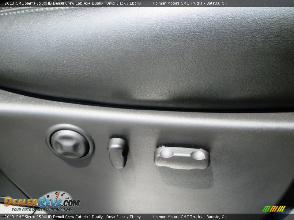 2013 GMC Sierra 3500HD Denali Crew Cab 4x4 Dually Onyx Black / Ebony Photo #34