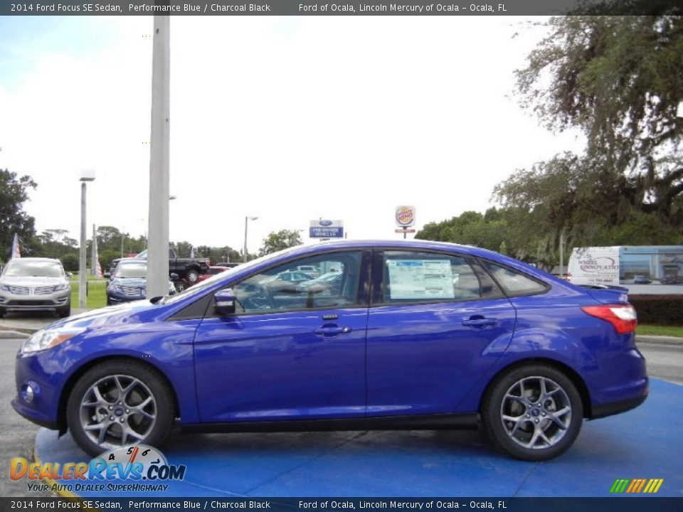2014 Ford Focus SE Sedan Performance Blue / Charcoal Black Photo #2