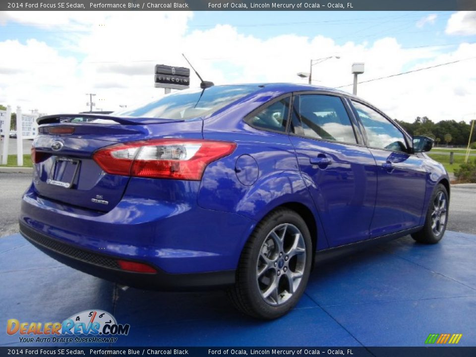 2014 Ford Focus SE Sedan Performance Blue / Charcoal Black Photo #3