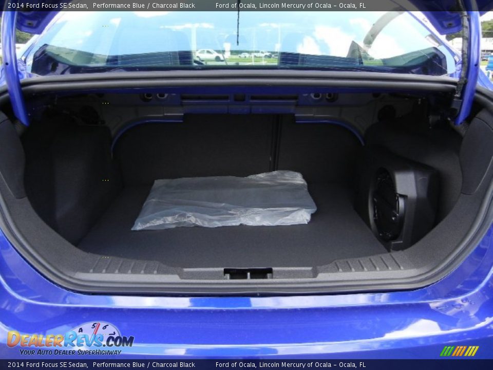 2014 Ford Focus SE Sedan Performance Blue / Charcoal Black Photo #5