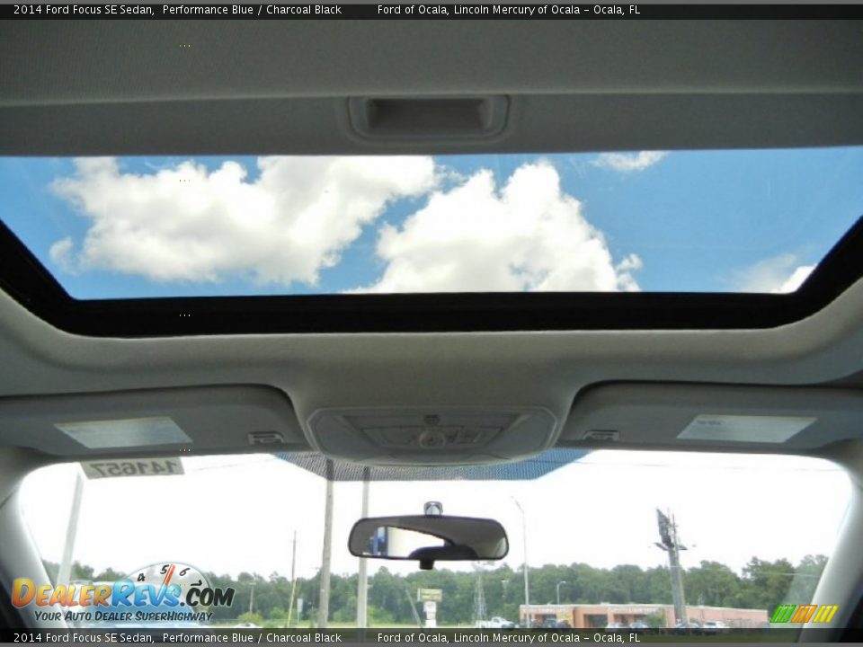 2014 Ford Focus SE Sedan Performance Blue / Charcoal Black Photo #8