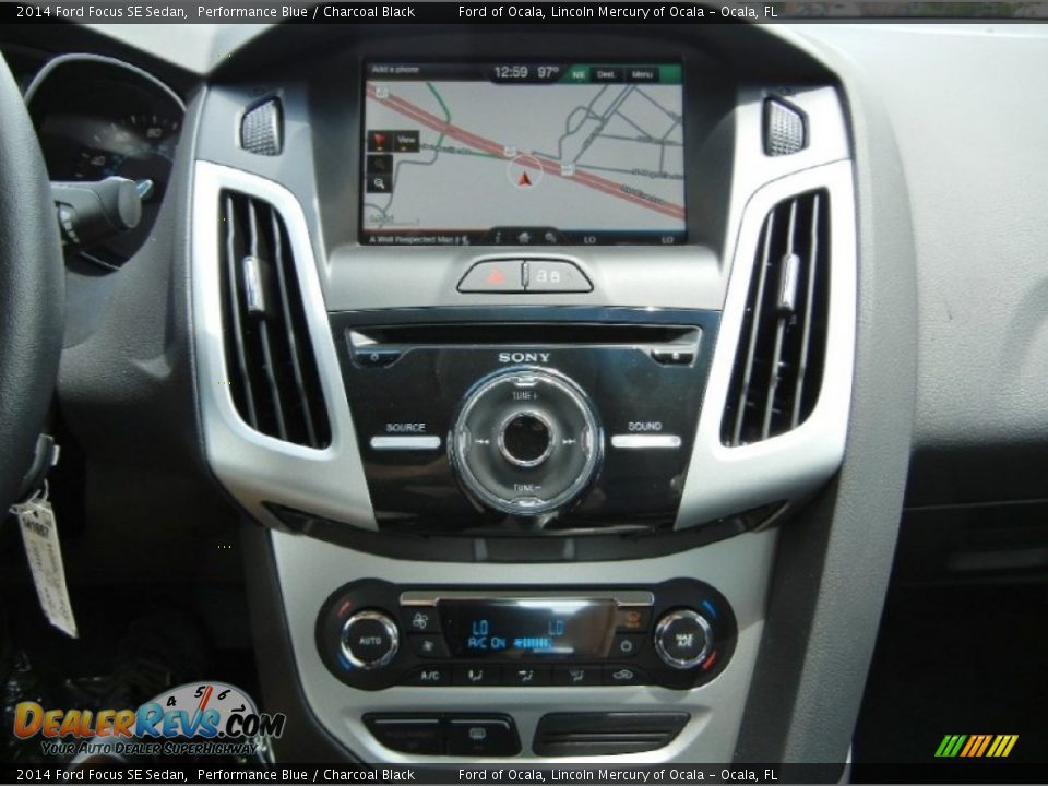 2014 Ford Focus SE Sedan Performance Blue / Charcoal Black Photo #11