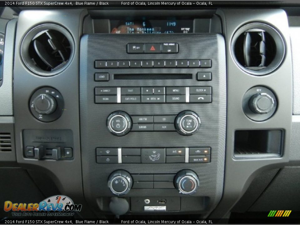 Controls of 2014 Ford F150 STX SuperCrew 4x4 Photo #10