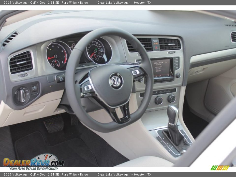 Dashboard of 2015 Volkswagen Golf 4 Door 1.8T SE Photo #9