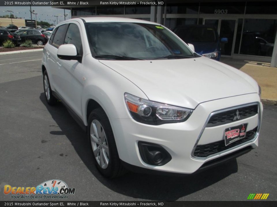 2015 Mitsubishi Outlander Sport ES White / Black Photo #3