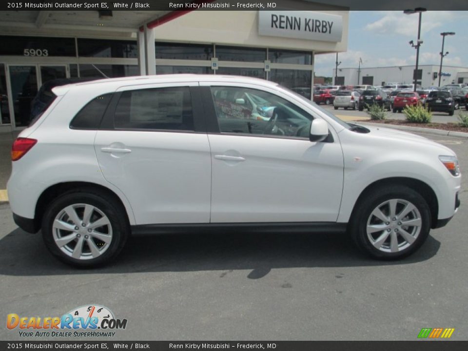 2015 Mitsubishi Outlander Sport ES White / Black Photo #4