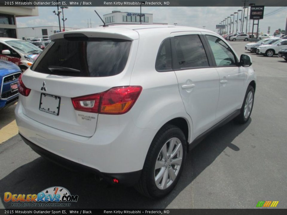 2015 Mitsubishi Outlander Sport ES White / Black Photo #5