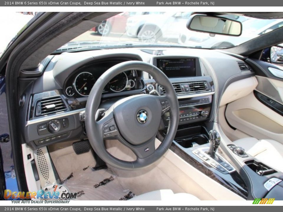 Dashboard of 2014 BMW 6 Series 650i xDrive Gran Coupe Photo #11