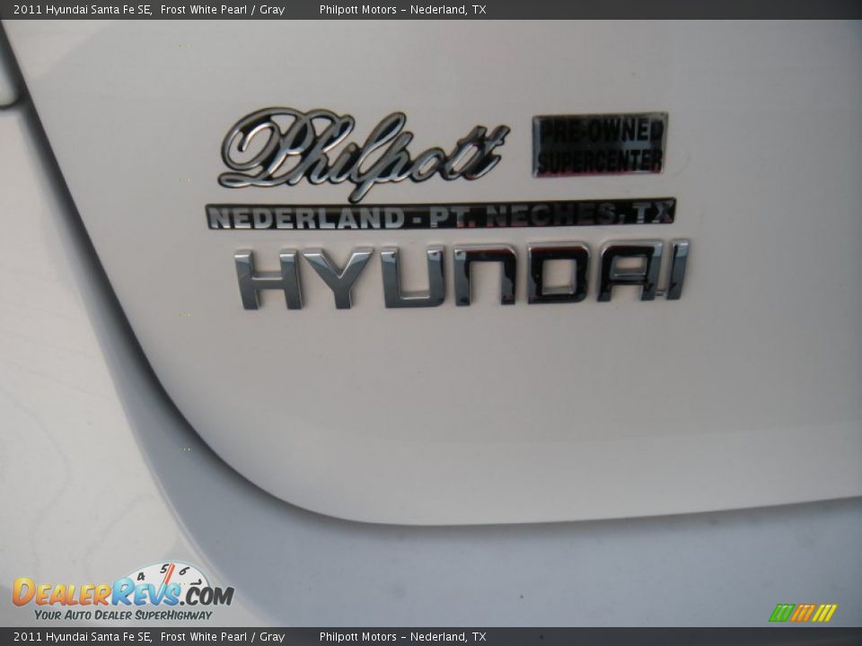 2011 Hyundai Santa Fe SE Frost White Pearl / Gray Photo #21