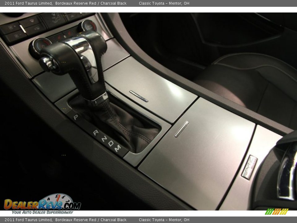 2011 Ford Taurus Limited Shifter Photo #11