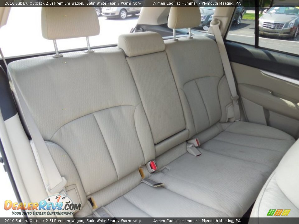 2010 Subaru Outback 2.5i Premium Wagon Satin White Pearl / Warm Ivory Photo #15