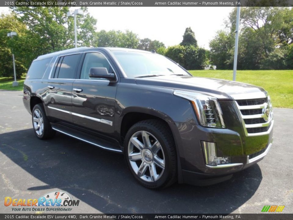 Front 3/4 View of 2015 Cadillac Escalade ESV Luxury 4WD Photo #3