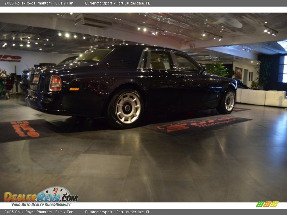2005 Rolls-Royce Phantom Blue / Tan Photo #8