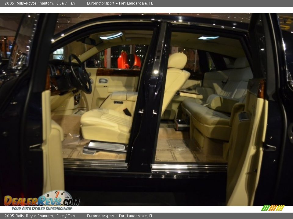 2005 Rolls-Royce Phantom Blue / Tan Photo #17
