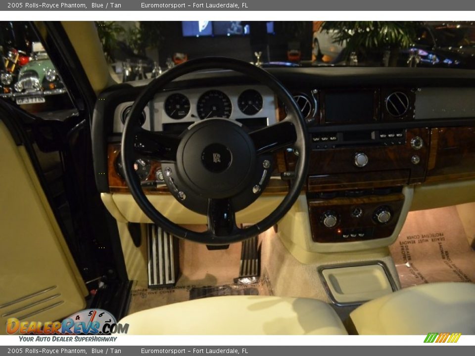 2005 Rolls-Royce Phantom Blue / Tan Photo #19