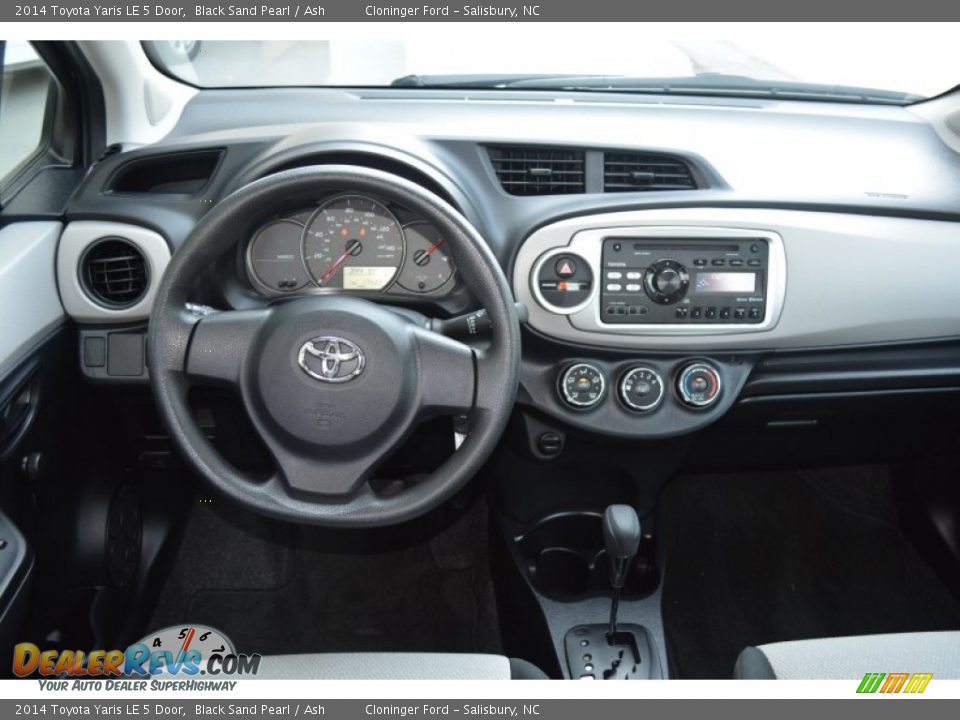 2014 Toyota Yaris LE 5 Door Black Sand Pearl / Ash Photo #17
